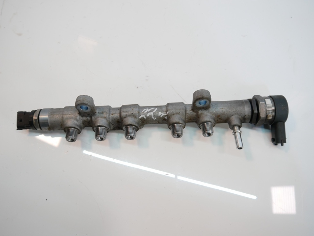[MTD-461570] Tubo de raíl Land Rover Range Rover L538 2.0 D 4x4 204DT AJ20D4
