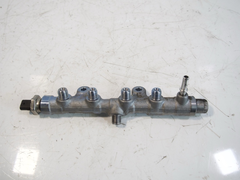 [MTD-462793] Tubo de raíl de inyección Peugeot Partner 1.5 BlueHDI YHY DV5RD YH01 9821399680