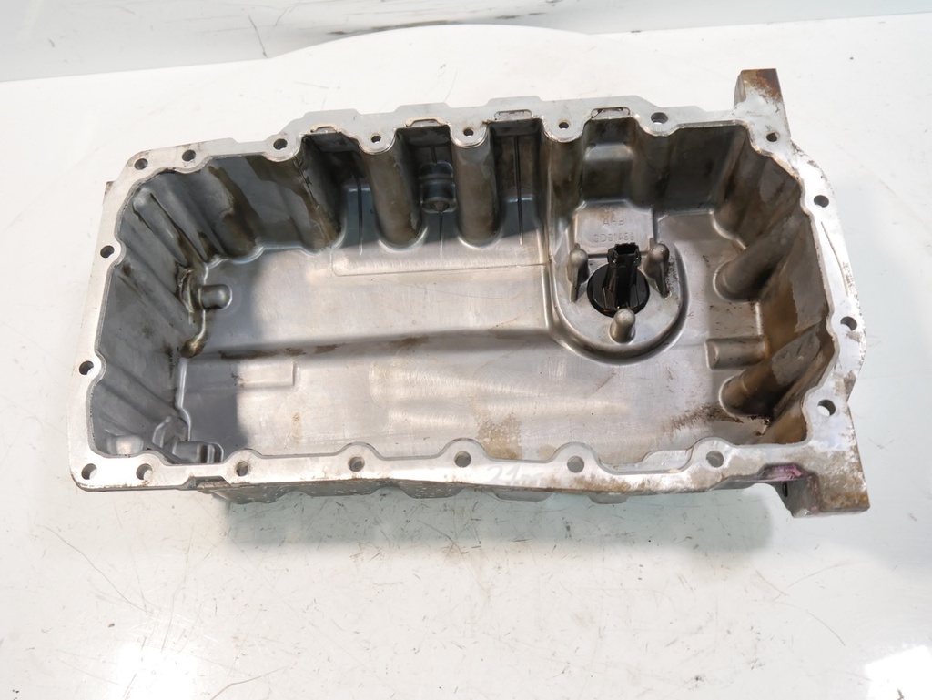 [MTD-463107] Cárter de aceite VW Audi Skoda Seat Passat A3 Ibiza Octavia 1.6 TDI CAYC CAY