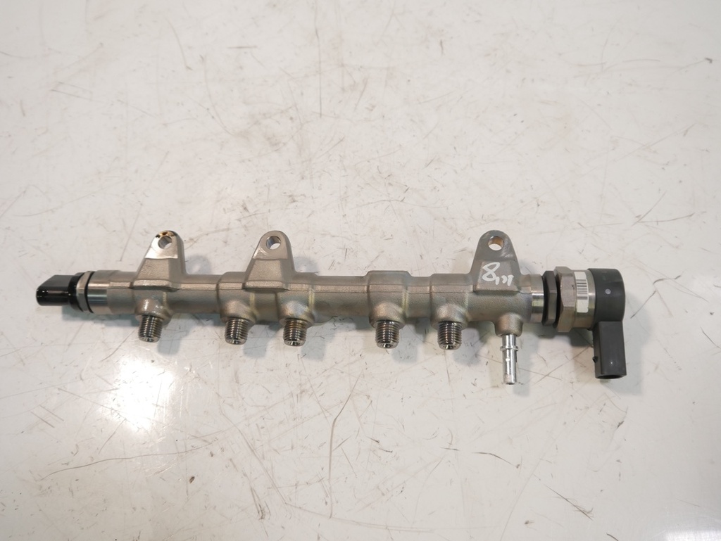 [MTD-464427] Tubo de rail BMW Serie 3 F31 2.0 320d 2015