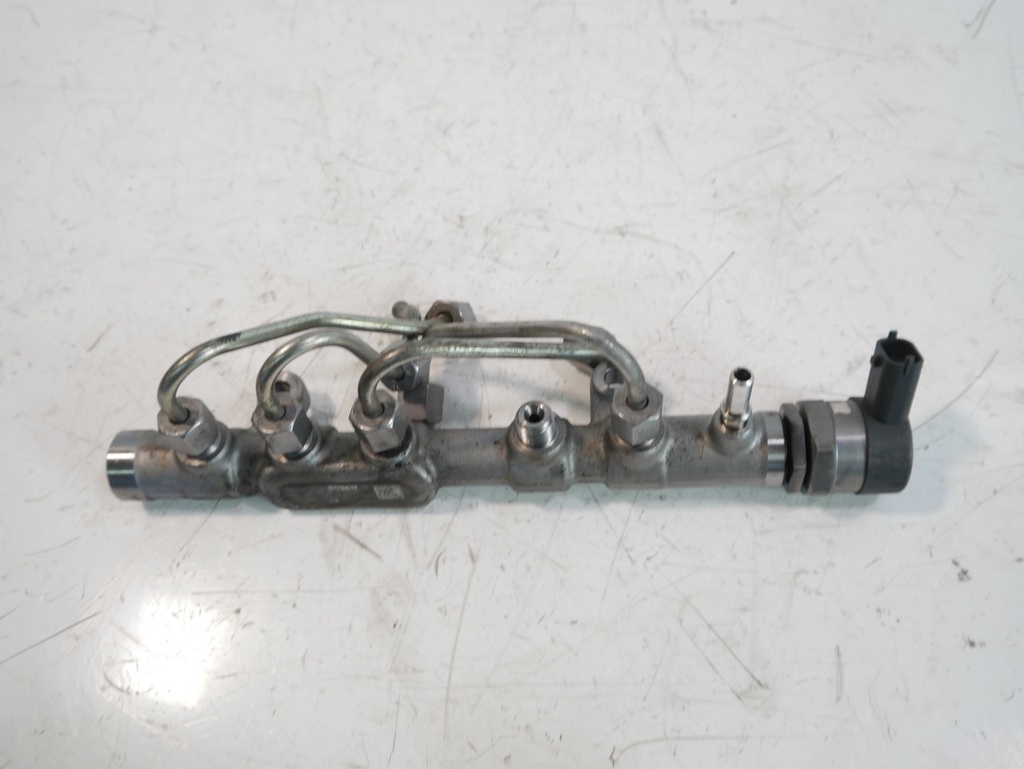 [MTD-464944] Tubo de raíl Land Rover Discovery 2.0 Diesel 204DTD AJ20D4 G4D3-9D280-AA