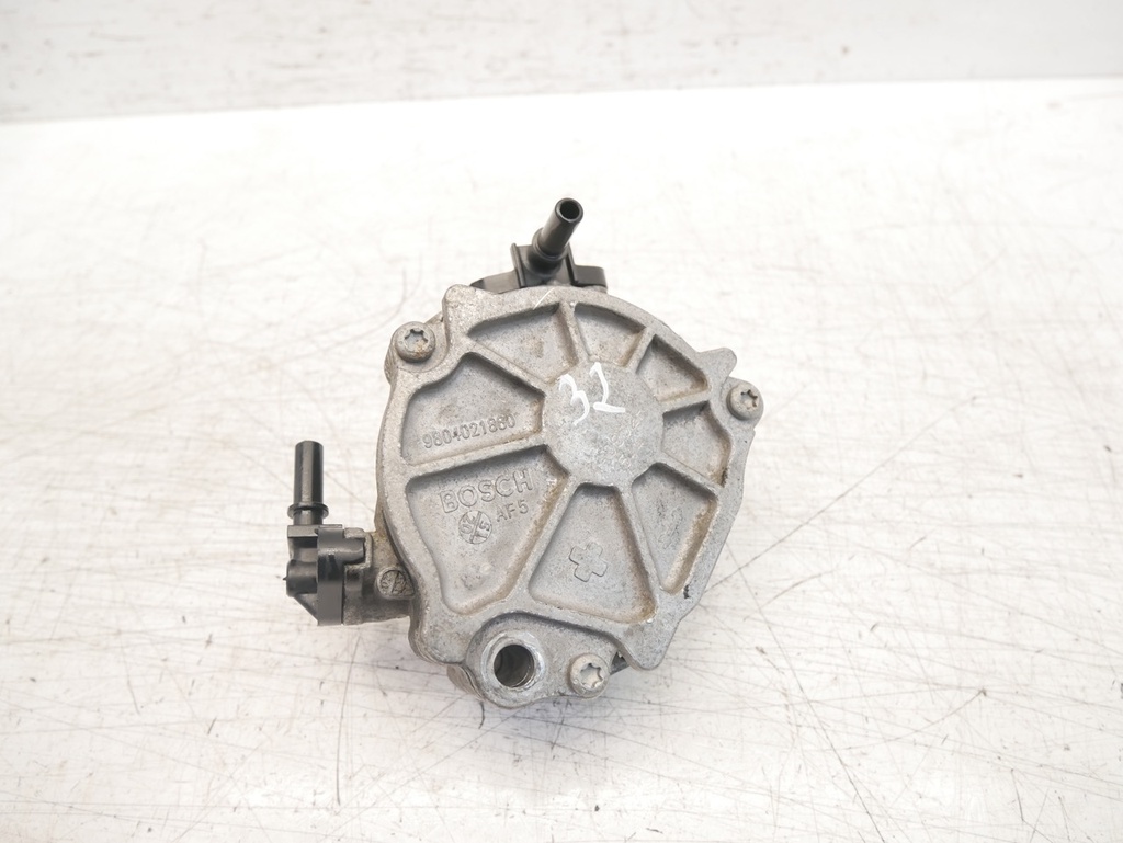 [MTD-465520] Bomba de vacío Peugeot 308 II 1.5 BlueHDi YHY DV5RD 9804021880