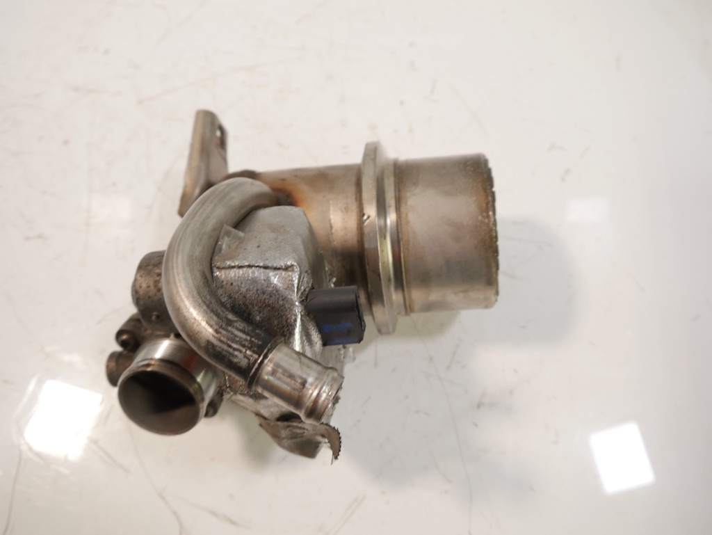 [MTD-470216] Enfriador de gases de escape Audi VW A3 Golf Passat 2.0 TDI CRLB CRL 04L131512BG