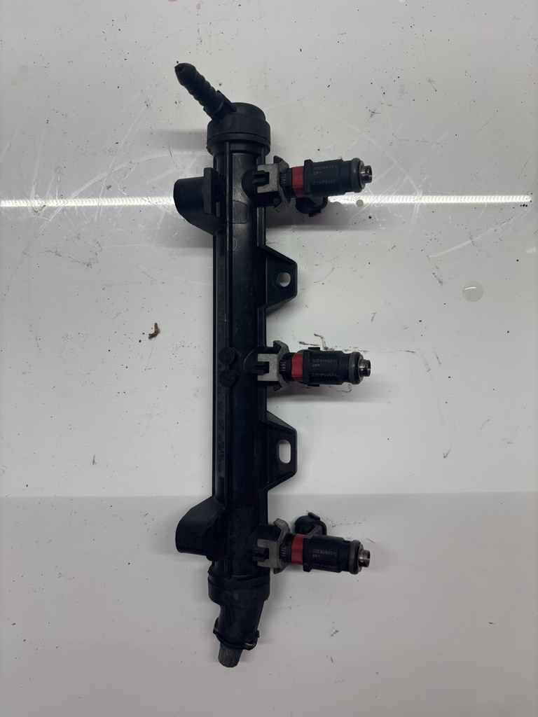 [MTD-471012] Riel inyectores Seat Skoda VW Ibiza Fabia Polo 1.2 gasolina CGPB/CGP 03E133319E