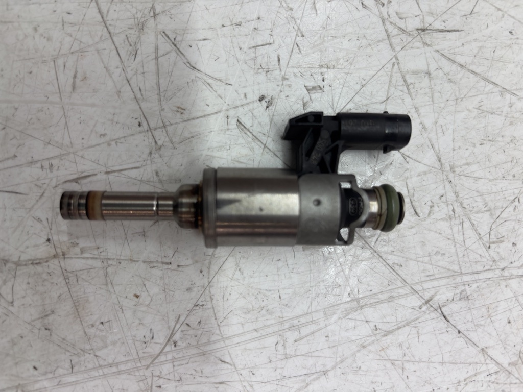 [MTD-473717] Boquilla inyectora Audi A3, VW Golf VI, Skoda Octavia III, Seat Leon 1.2 TSI CJZA CJZ 04E133036A