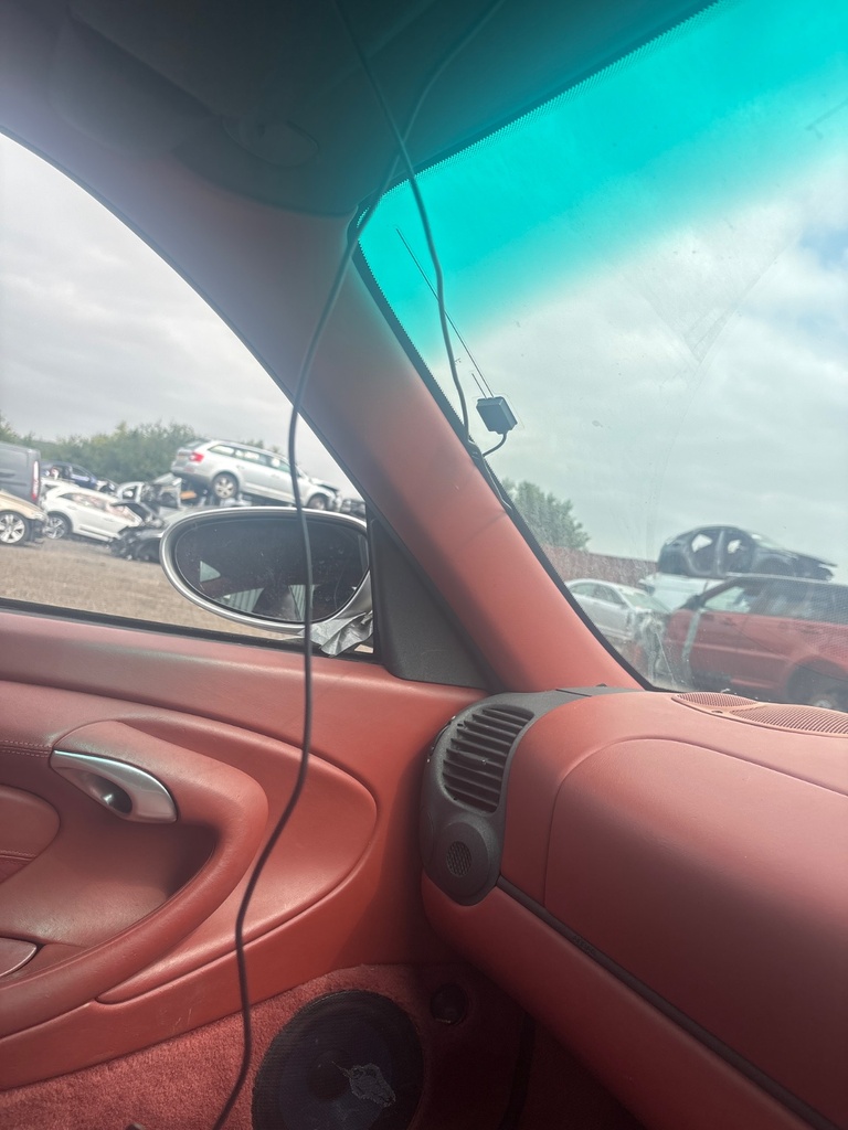 [MTD-530310] Revestimiento del pilar A Porsche 911 3.4 Carrera (1999)