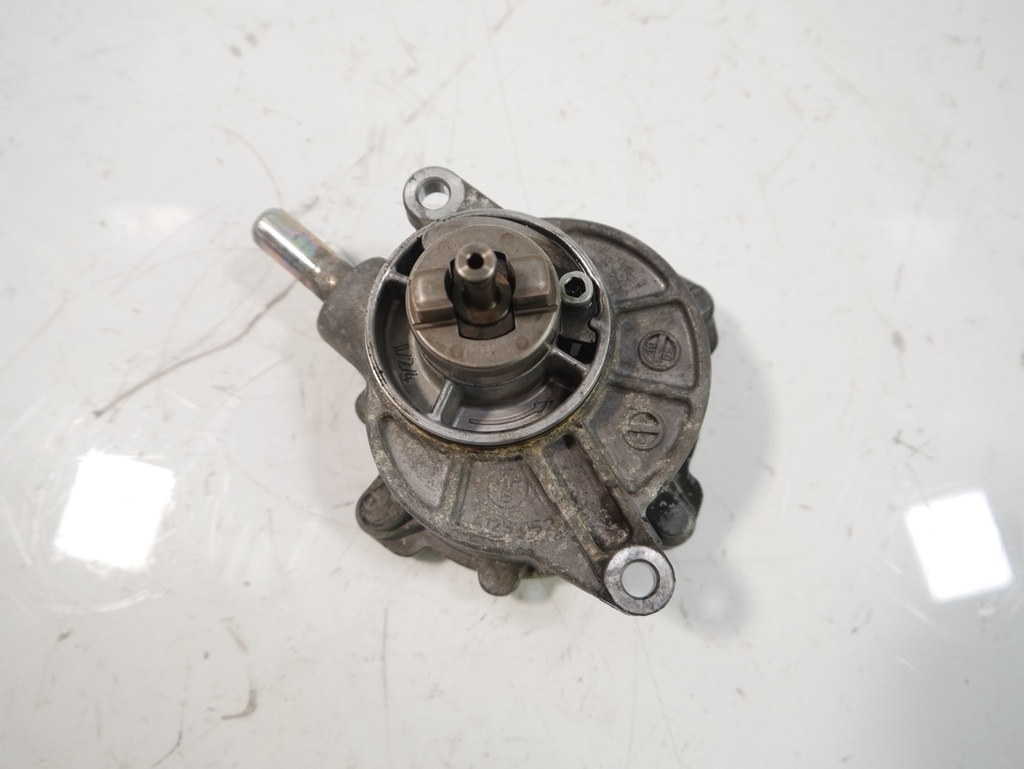 [MTD-473840] Bomba de vacío Mercedes Vito Viano W639 2.2 OM646.982 A6462300165
