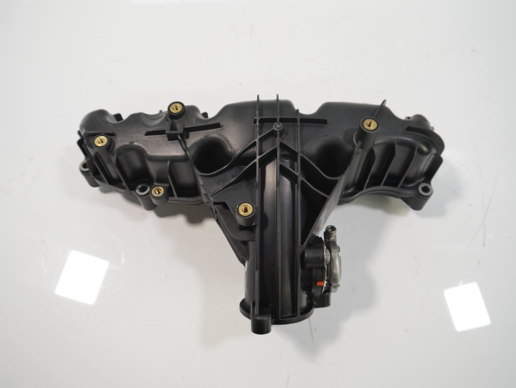 [MTD-474619] Colector de admisión VW Audi Skoda A3 Superb CC 2.0 TDI CFFB CFF 03L129711AN