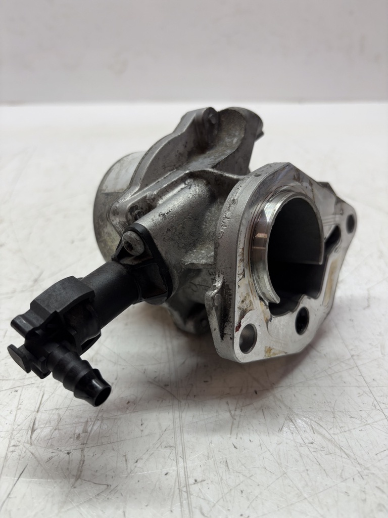 [MTD-474776] Bomba de vacío Renault Kangoo II 1.5 dCi K9K802 K9K 8201005306