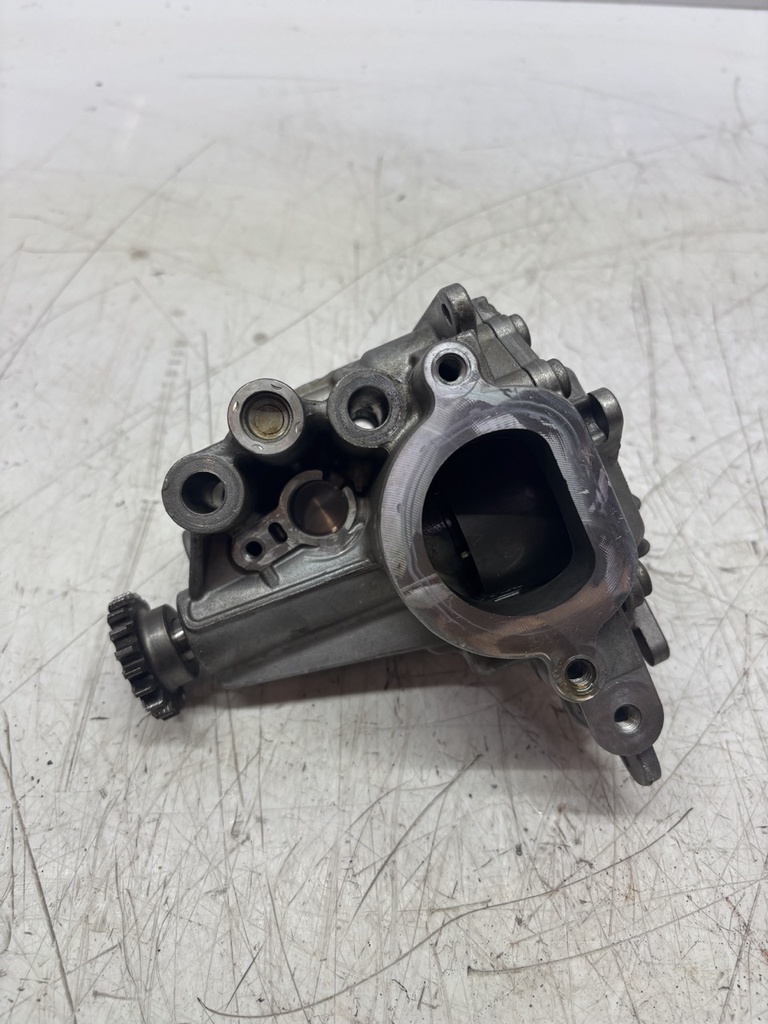 [MTD-475940] Bomba de aceite Nissan Pulsar C13 F15 J11 1.2 DIG-T HRA2DDT 150002257R