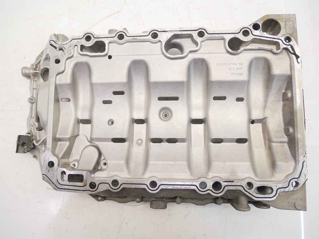 [MTD-477433] Cárter de aceite superior Audi VW A3 Passat 2.0 TFSI CCTA CCT 06J103603T