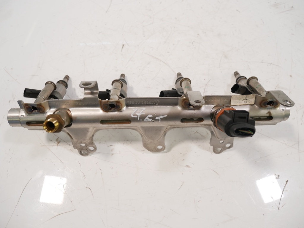 [MTD-478523] Colector de inyección Audi A5 A4 B8 A6 C7 2.0 TFSI CAED CAE 06J133317M