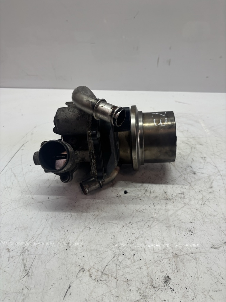 [MTD-478885] Enfriador de gases de escape Audi A3 Seat Leon Skoda Octavia VW Golf VII 1.6 TDI CLHA CLH 04L131512D
