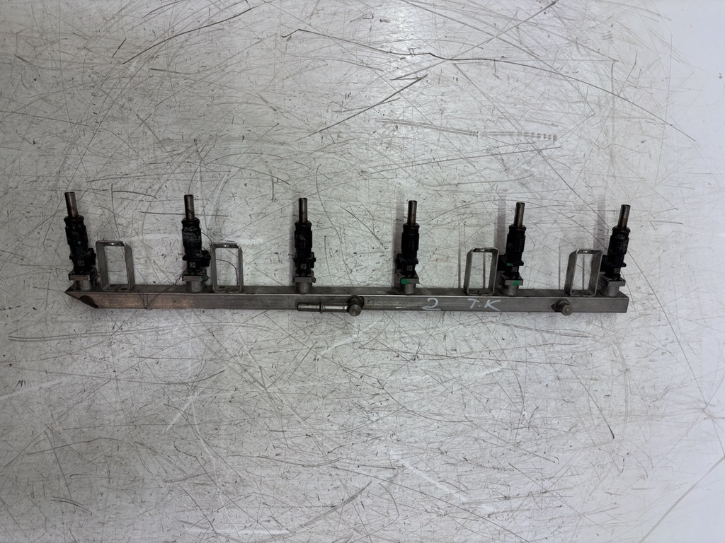 [MTD-479160] Colector de inyección BMW Serie 5 530i E60 E61 3.0 gasolina N52B30A 7542070 7531634