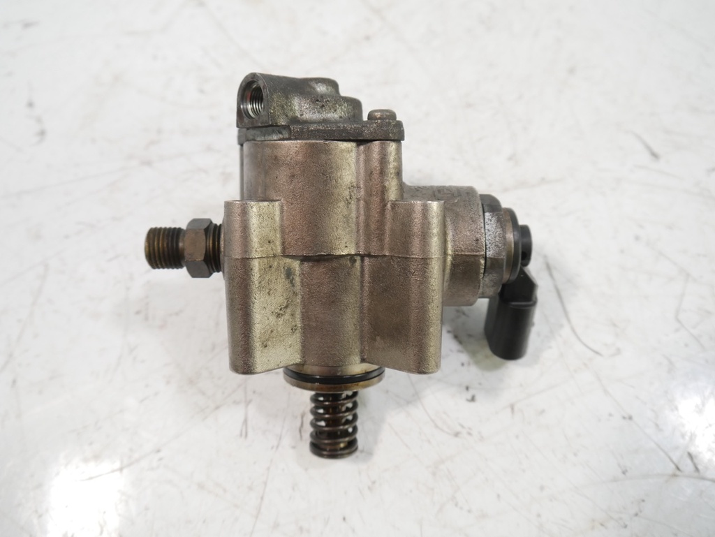 [MTD-480564] Bomba de combustible Audi A4 B7 2.0 TFSI quattro BWE 06E906031K