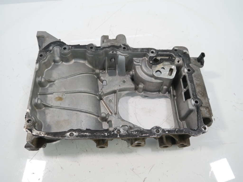 [MTD-482840] Parte superior del cárter de aceite Peugeot 2008 1.2 PureTech HN05 EB2ADT 9827467380