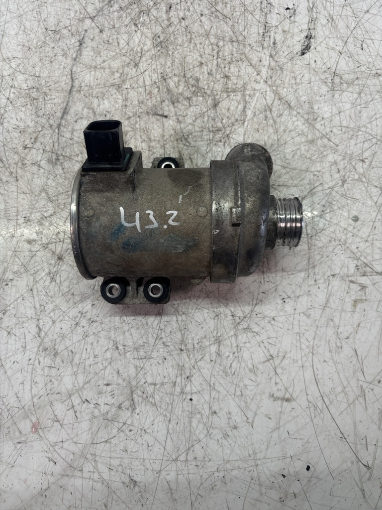 [MTD-483115] Bomba de agua BMW Serie 2 F22 2.0 228i N26B20A N20B20A N20 N26 8635689
