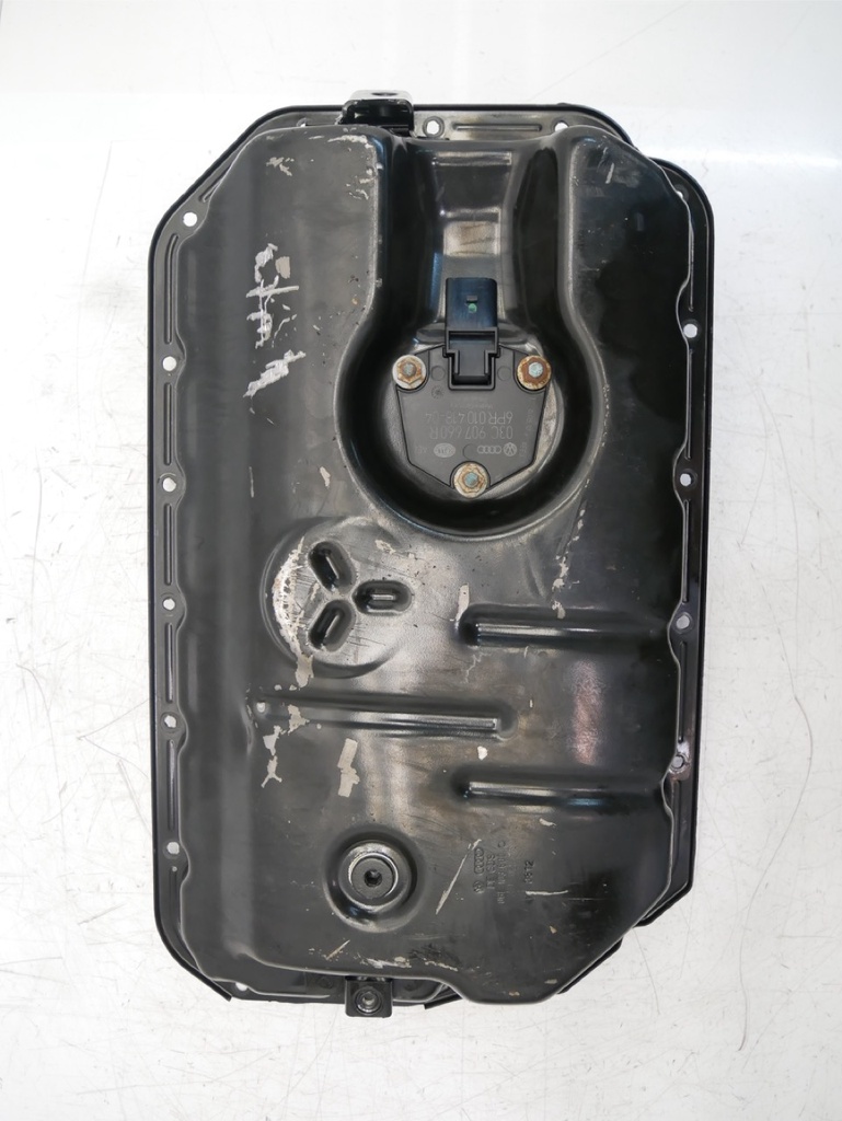 [MTD-483866] Cárter de aceite inferior Audi Q7 3.0 TFSI CJWB CJW 06E103600C