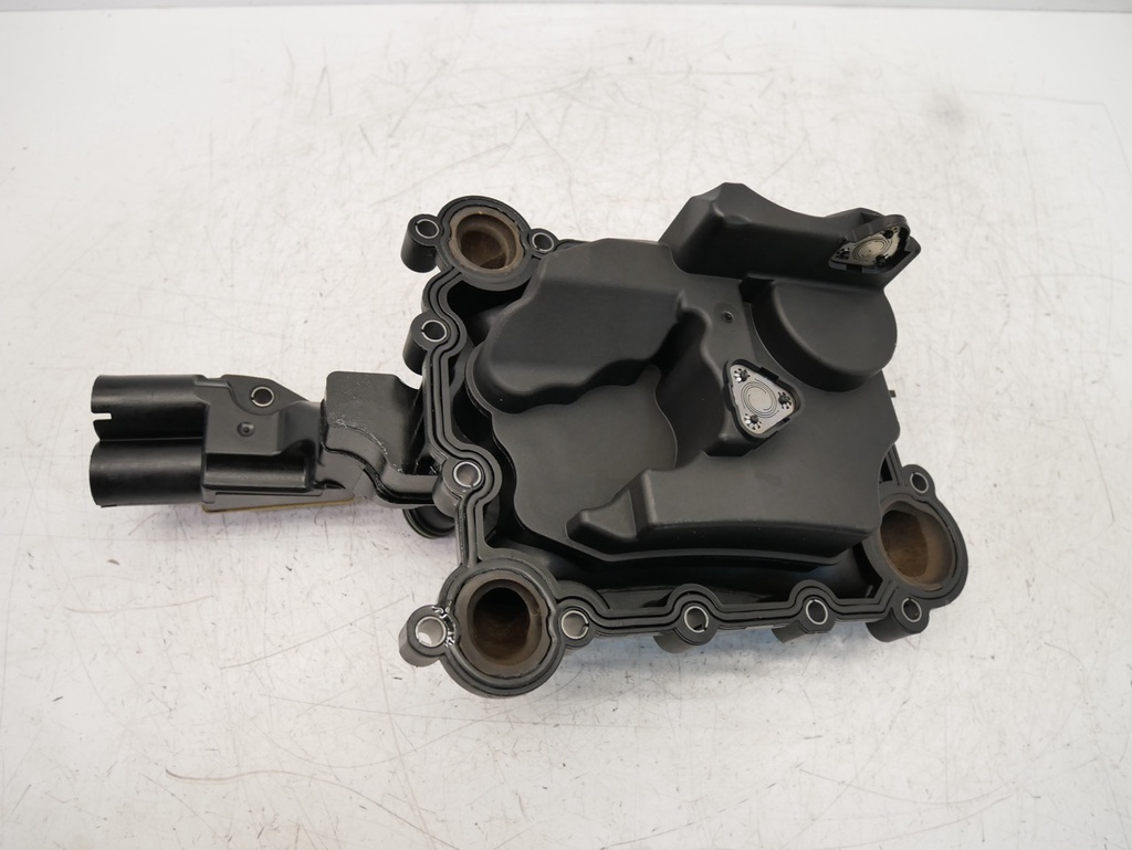 [MTD-485403] Separador de aceite Audi A4 B8 A5 A6 C7 A7 3.0 TFSI quattro CGX 06E103547