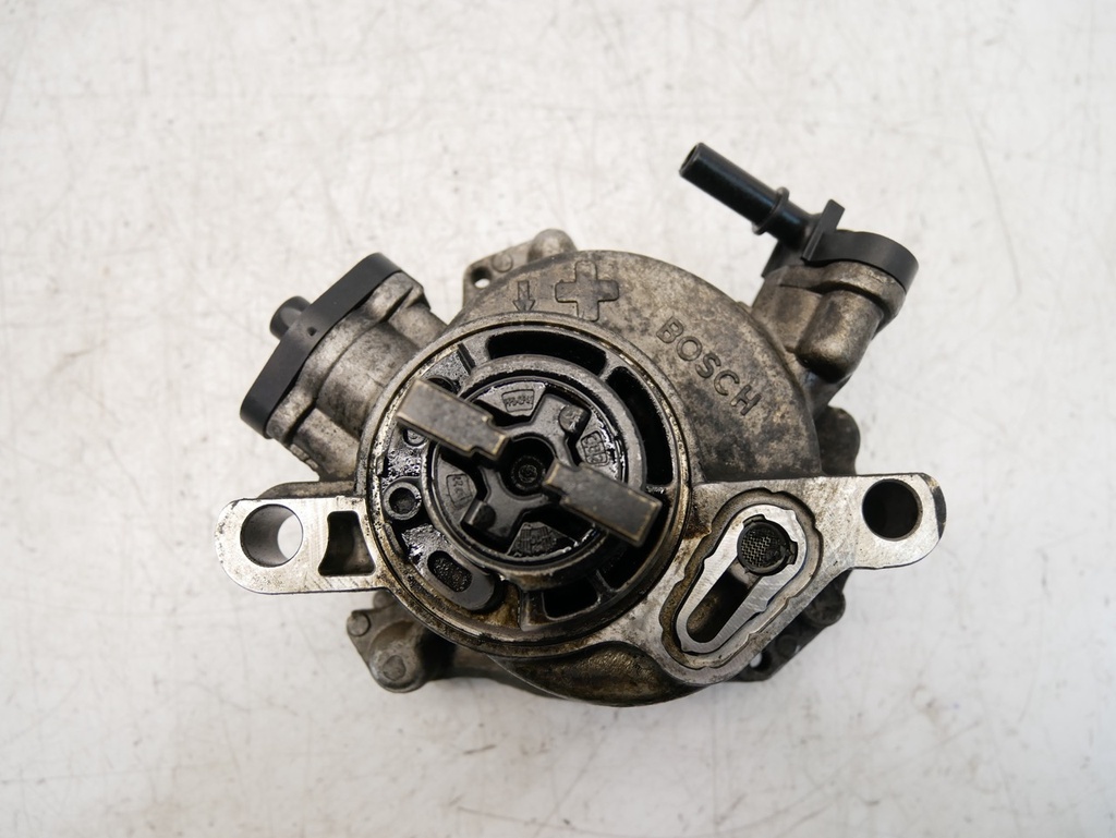 [MTD-485825] Bomba de vacío Ford Transit Courier B460 1.5 TDCi XVCC 9804021880