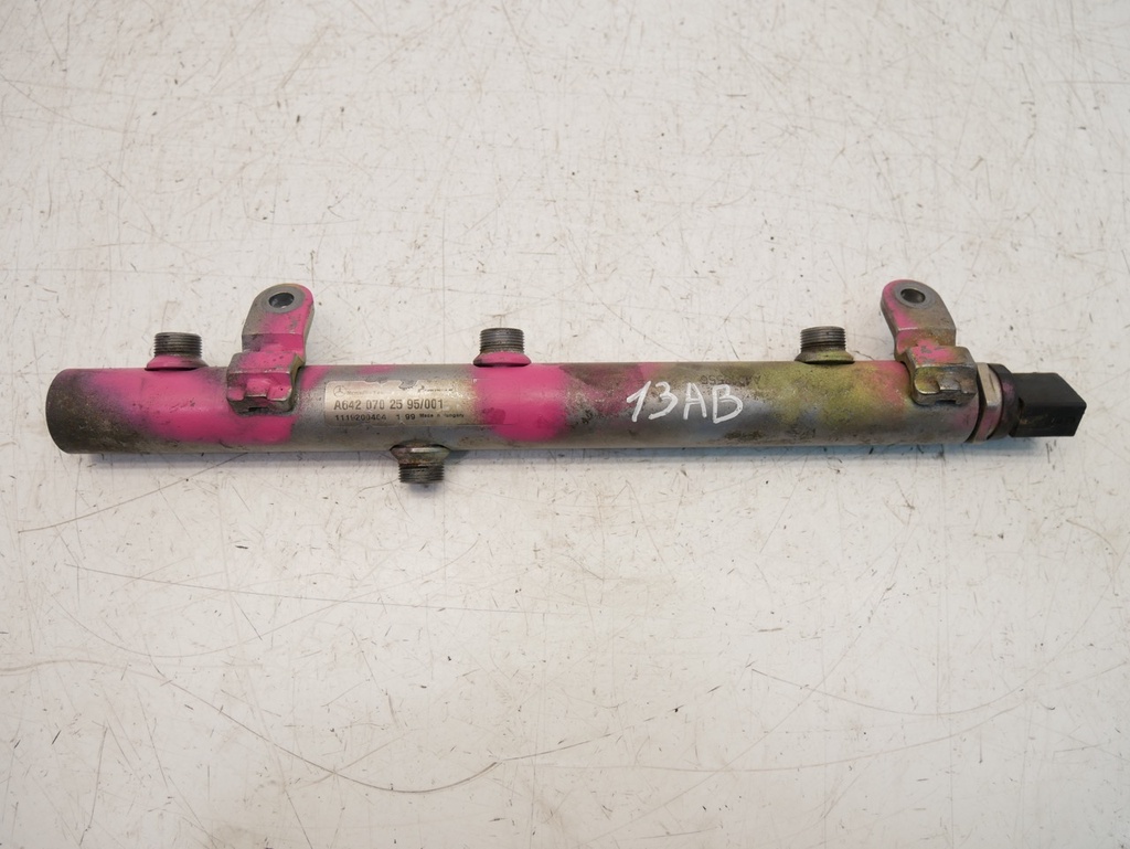 [MTD-486330] Raíl de combustible Mercedes Clase R 3.0 CDI OM642.870 642.870 A6420702595