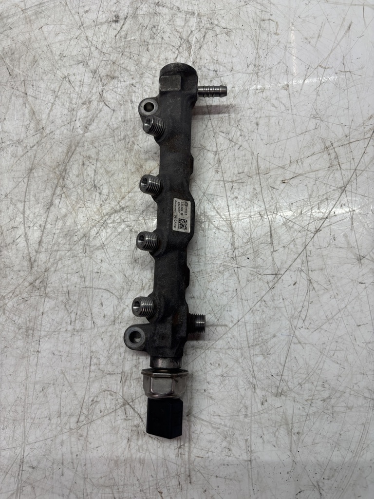 [MTD-487062] Tubo de carril Audi Seat Skoda VW A3 Golf VII 1.6 TDI CLHA CLH 04L130089B