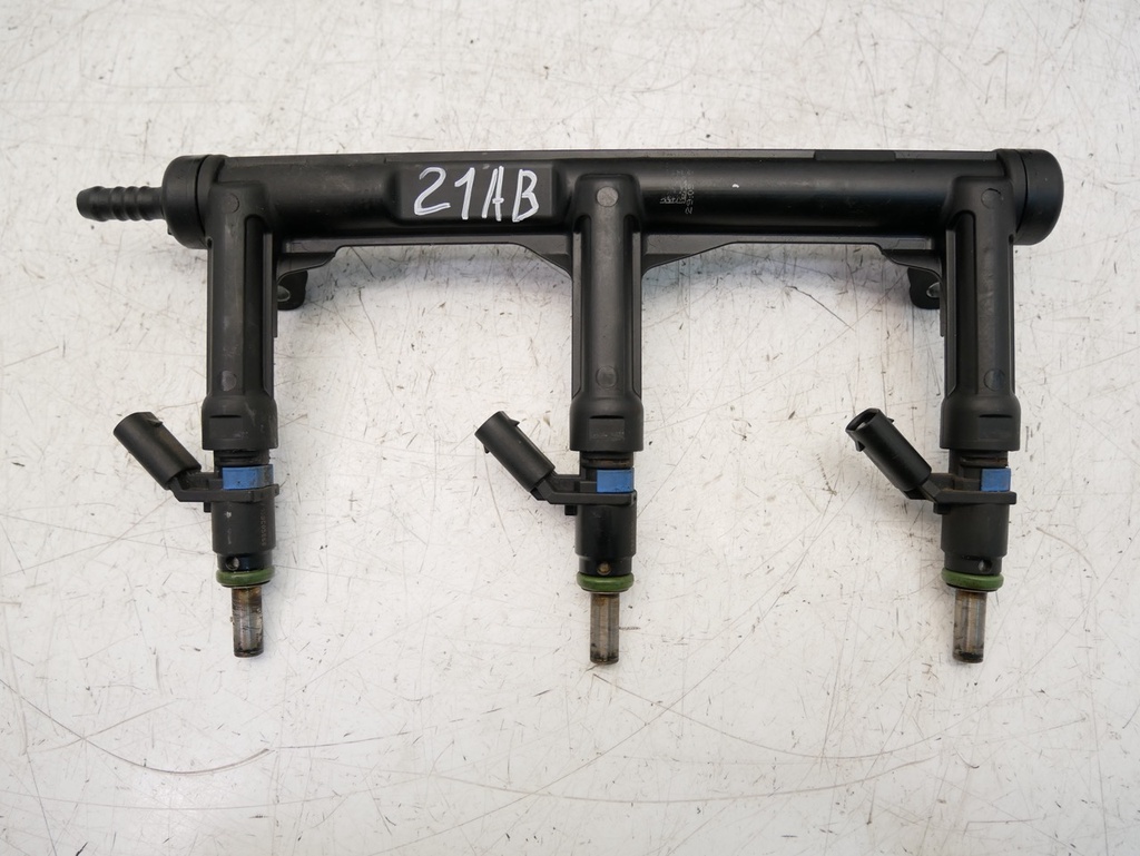 [MTD-487644] Colector de inyección Audi A4 B8 3.0 TFSi 06E133682C