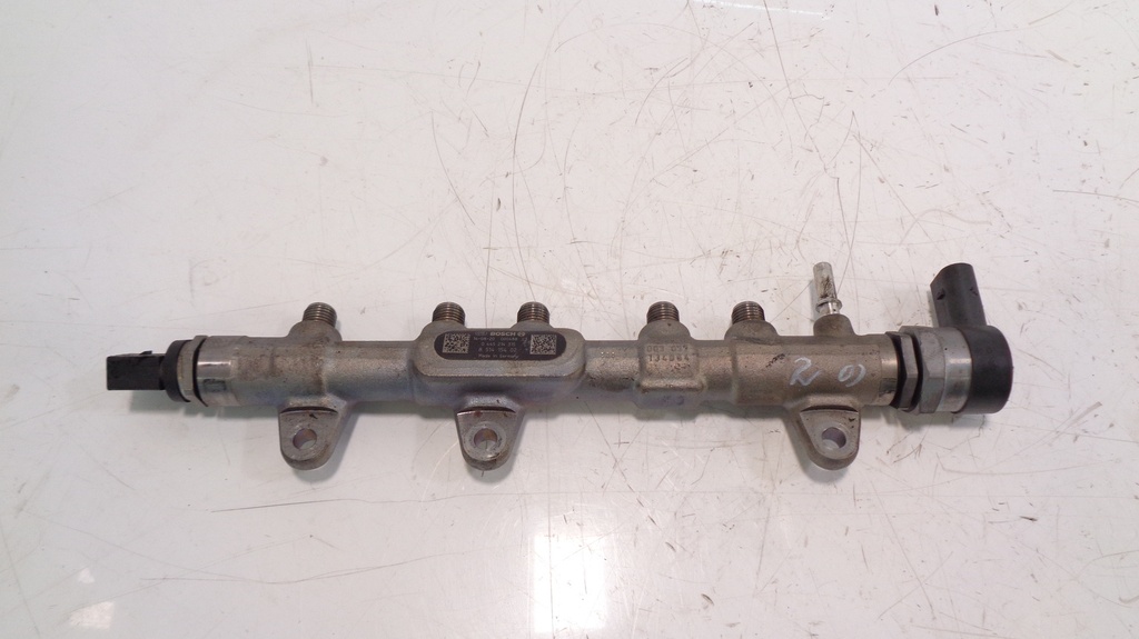 [MTD-395306] Flauta de inyectores BMW 2.0 D B47D20A 0445214315 8514154