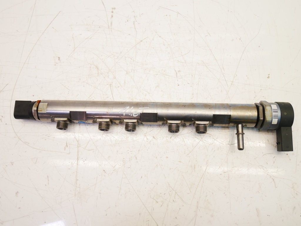 [MTD-398109] Flauta de inyectores BMW 1er F20 F21 114d 114d 1.6 D Diesel N47D16A N47 8514166