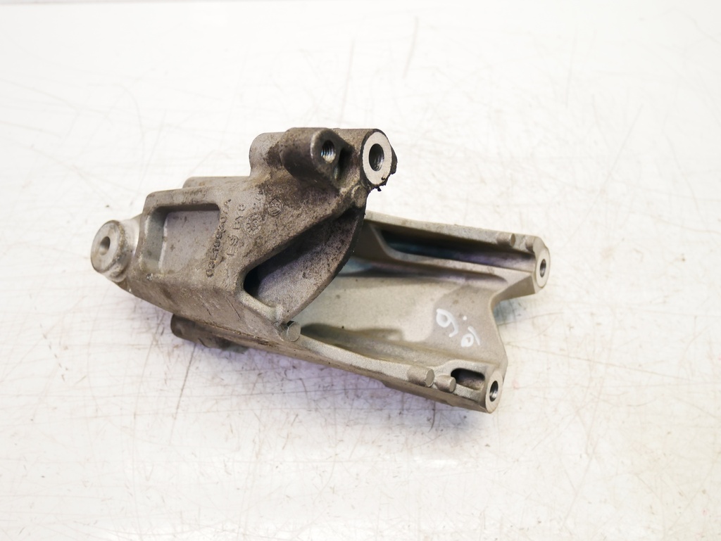 [MTD-399945] Soporte motor VW Amarok 2.0 BiTDI 132kW / 180CV (CSHA, CSH) 03L199307A