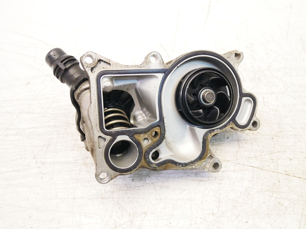 [MTD-402089] Bomba de agua BMW Serie 3 E90 E91 E92 E93 320 2.0 D N47D20C 7810833