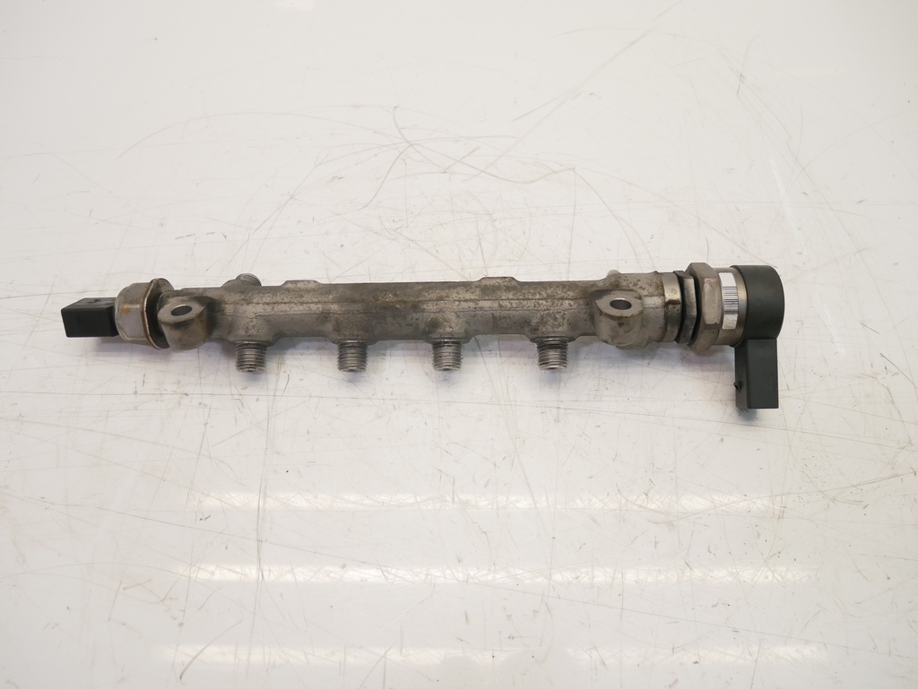 [MTD-402699] Flauta de inyectores VW Golf 2.0 TDI DGCA DGC 04L089D