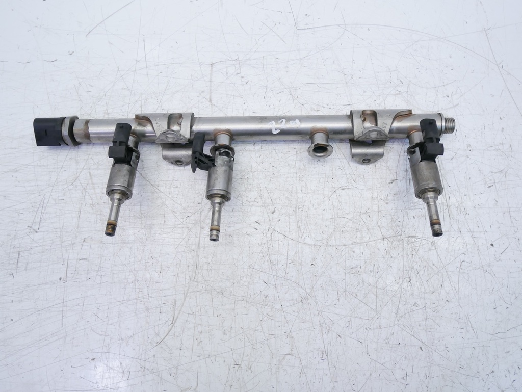 [MTD-416772] Rampa de inyectores Audi Seat VW 1.4 TSI CPTA CPT 04E133320D