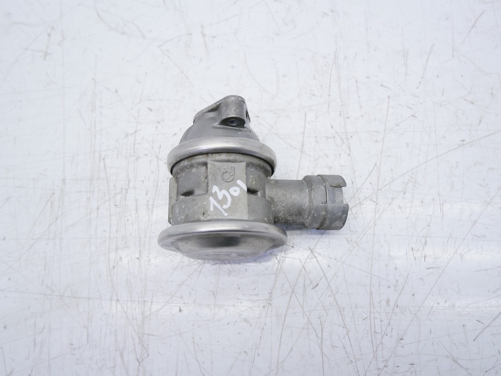 [MTD-420632] Válvula EGR Audi A5 S5 4.2 V8 CAUA CAU 079131101L