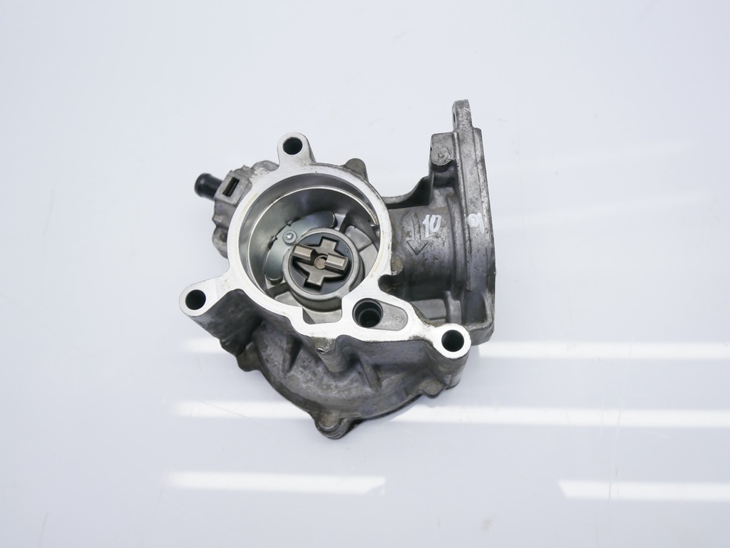 [MTD-422773] Bomba de vacío Audi Seat Skoda VW 2.0 TSI CCZA CCZ 06J145100C