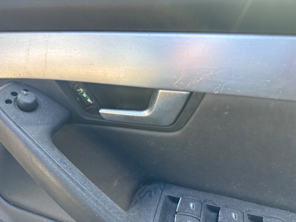 [MTD-530216] Tirador de puerta interior delantero derecho Audi A4 B7