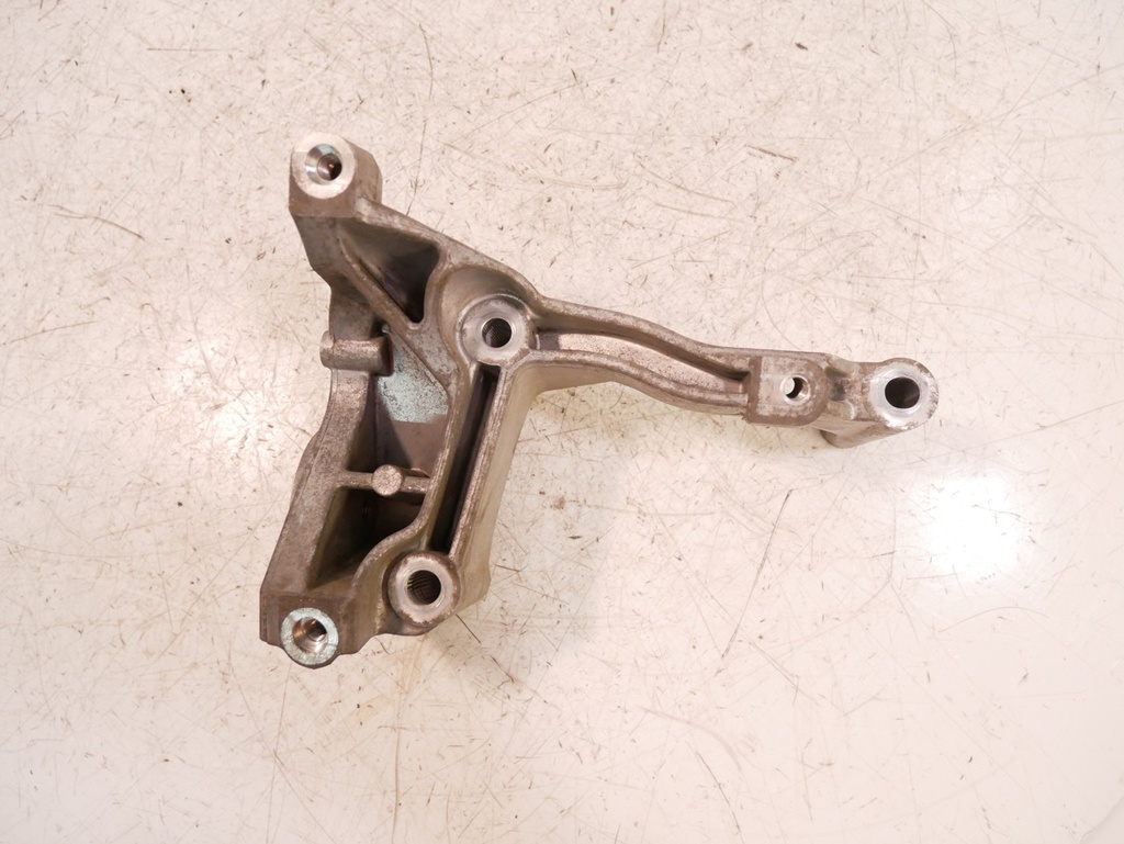 [MTD-425989] Soporte motor Audi Q7 / Bentley Bentayga 4.0 TDI CZA CZAC CZAA 057260885E