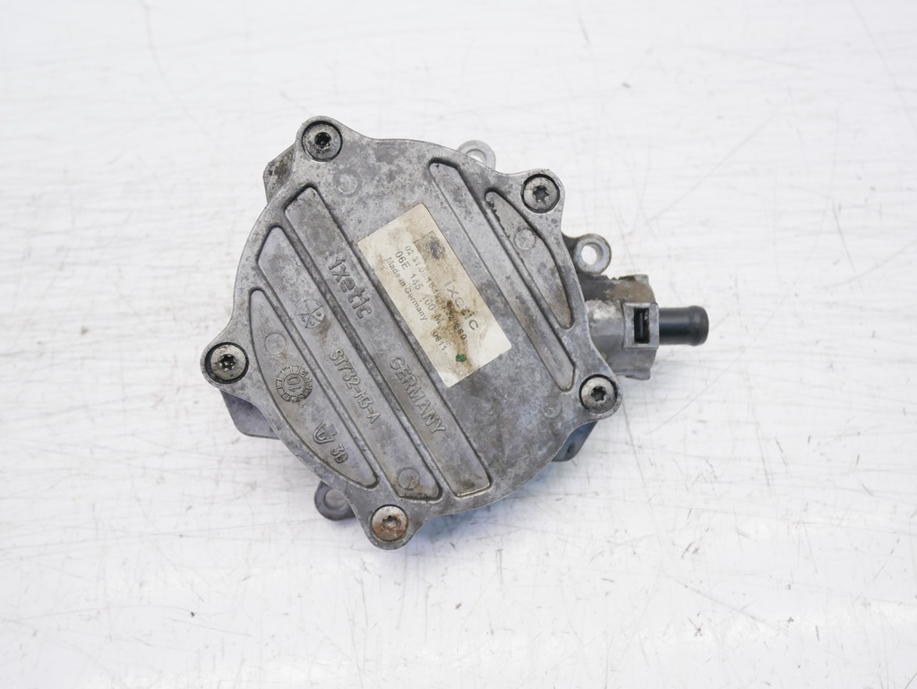 [MTD-432238] Bomba de vacío Audi 3.0 TFSI V6 CCAA CCA 06E145100M