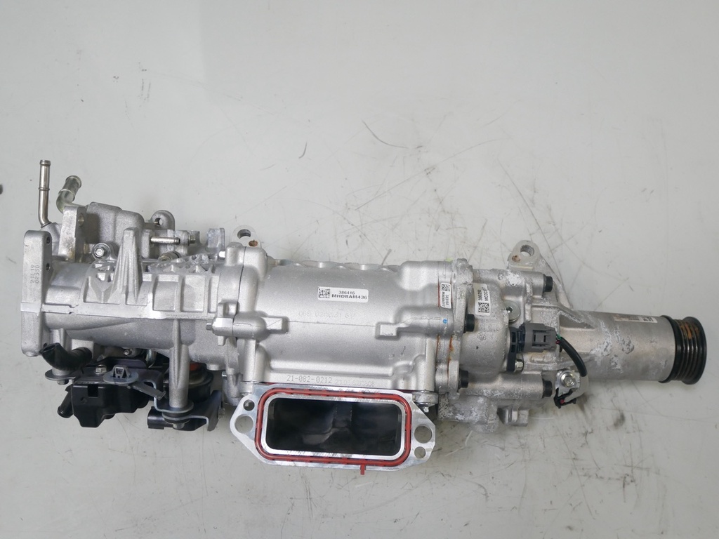 [MTD-427196] Compresor de aire acondicionado Mazda 3 BP 2.0 Skyactiv-X