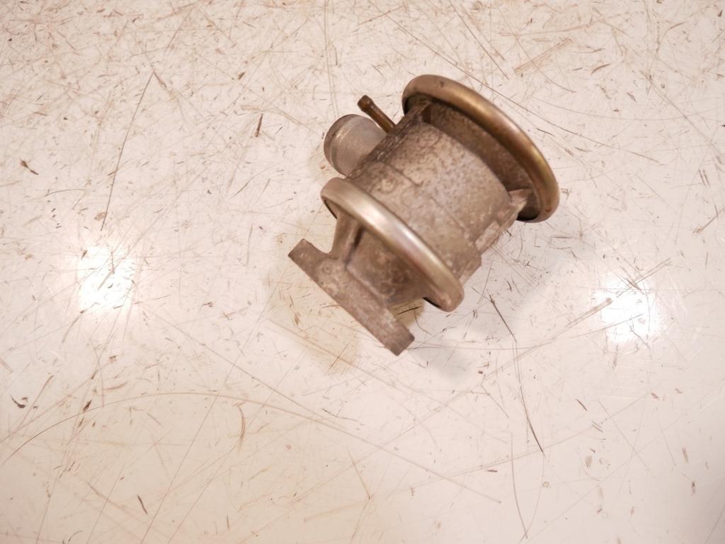 [MTD-436238] Válvula EGR para Porsche 911 996 3.6 Carrera M96.03 2003