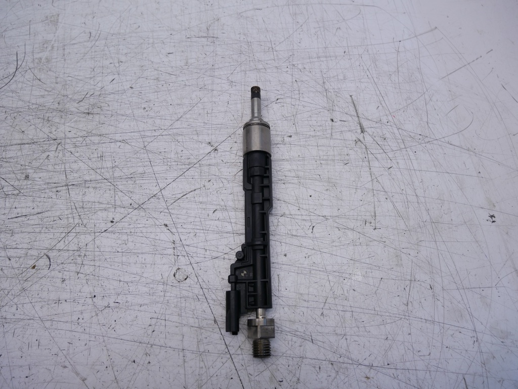[MTD-452764] Inyector BMW Serie 1 F20 F21 3.0 135 i N55B30A 7639994
