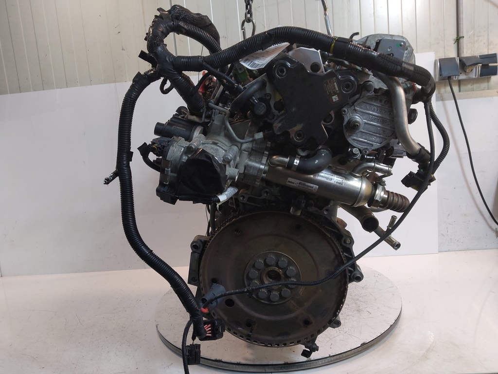 [MTD-513812] Motor Volvo XC70 2.4 D5