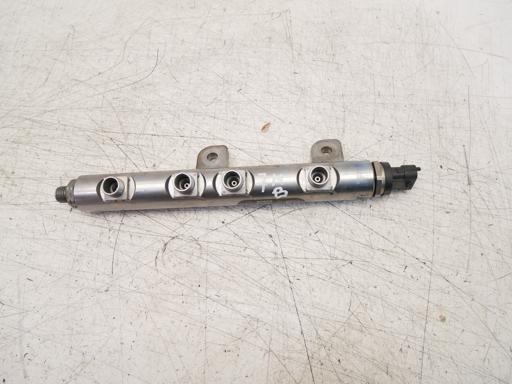 [MTD-458123] Tubo de raíl Land Rover Range Rover Sport 3.0 TDV6 306DT