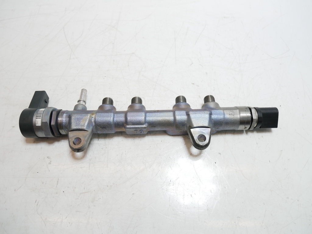 [MTD-459786] Tubo de raíl BMW Serie 1 F20/F21 1.5 d 116 114 B37D15A B37 8511629 0445213026