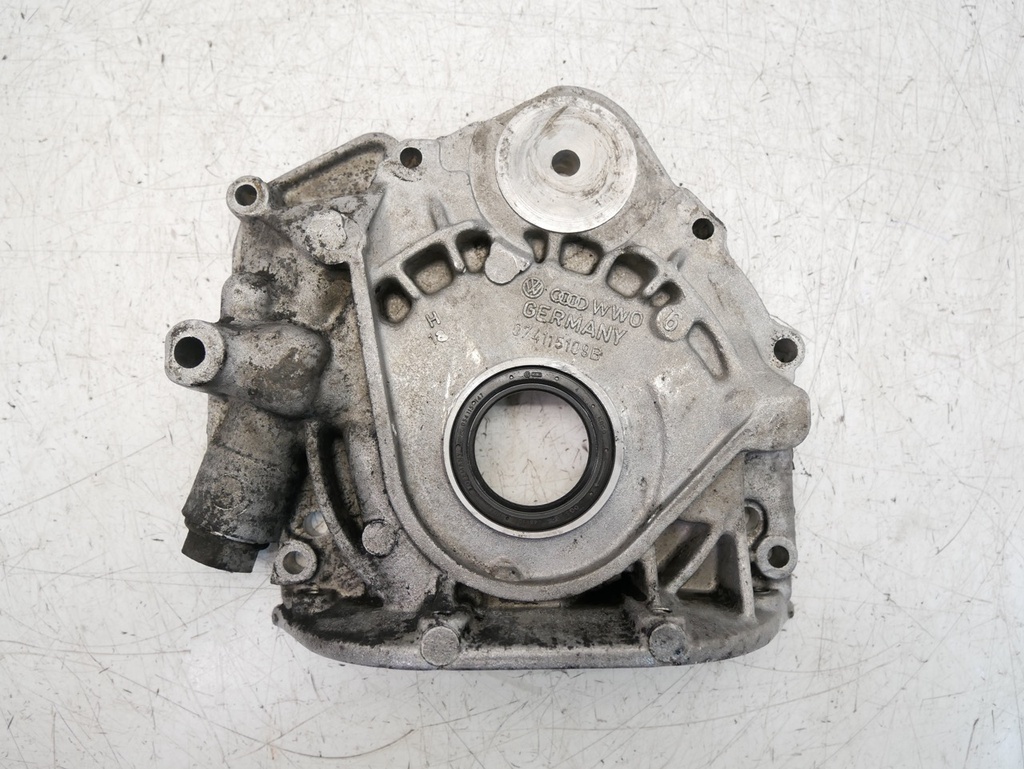 [MTD-492702] Bomba de aceite Volvo 850 S70 V70 S80 2.5 TDI D5252T 074115109B