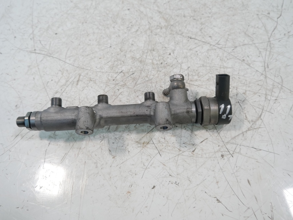 [MTD-492878] Tubo de raíl para Audi A4 B8 A5 A6 C7 A7 3.0 TDI quattro CDUC CDU 059130090BS