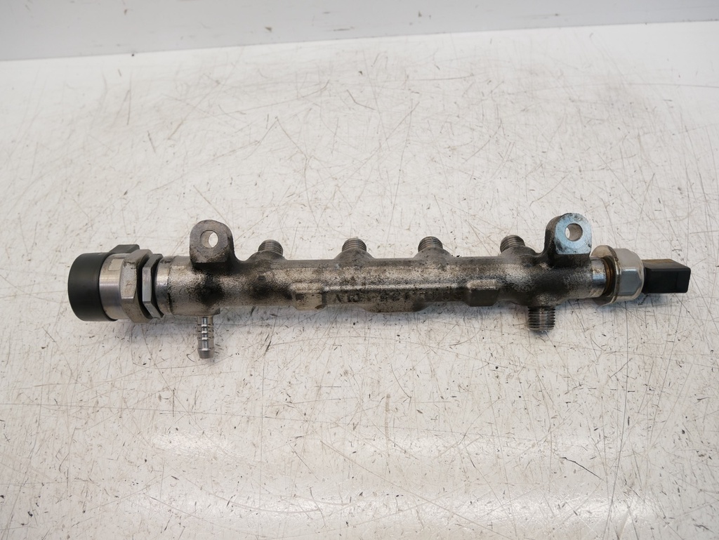 [MTD-493040] Tubo de carril para Seat Leon VW Golf 1.6 TDI CLH CLHA 04L089B
