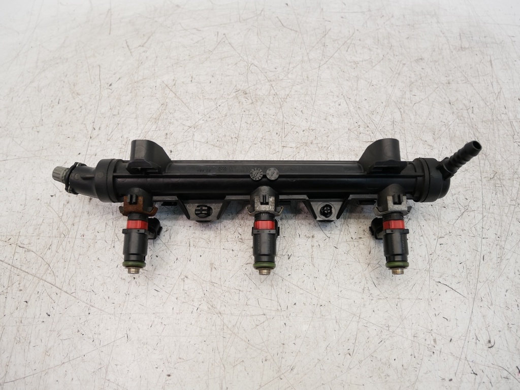 [MTD-506384] Colector de inyección Seat Skoda VW Ibiza Fabia Polo 1.2 CGP CGPB