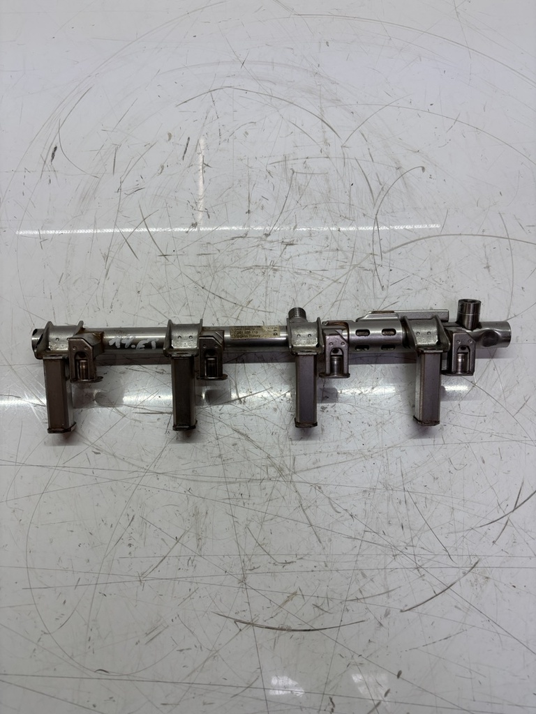 [MTD-509131] Colector de inyección Ford Escape Kuga 1.6 EcoBoost 4x4 JTMA CJ5G-9H487-BA