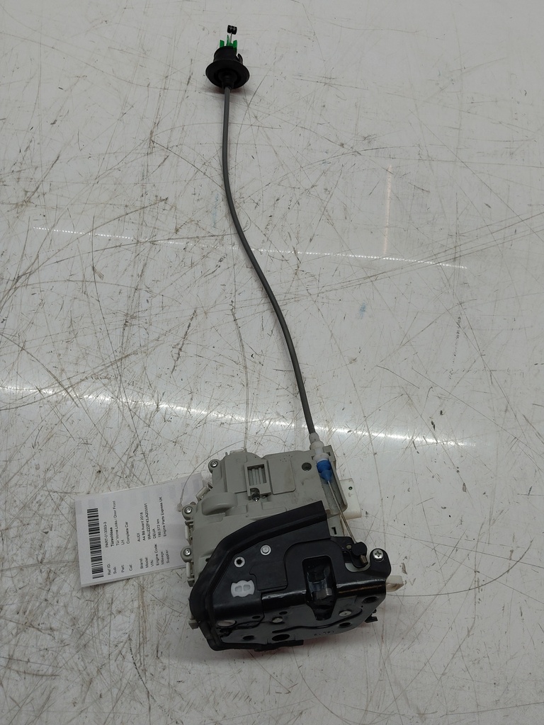 [MTD-511736] Cerradera puerta trasera izquierda Audi A4 B9 Avant 2.0 TDI DEUA/DEU 8X2837015B